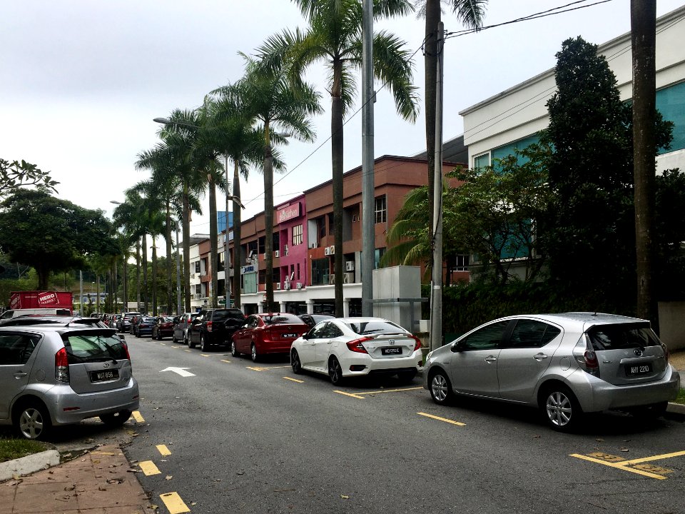 Jalan Wan Kadir 3 4