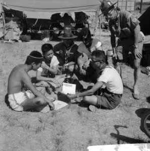 Jamboree 1963 te Marathon Griekenland Japanse padvinders in hun kamp, Bestanddeelnr 915-4214