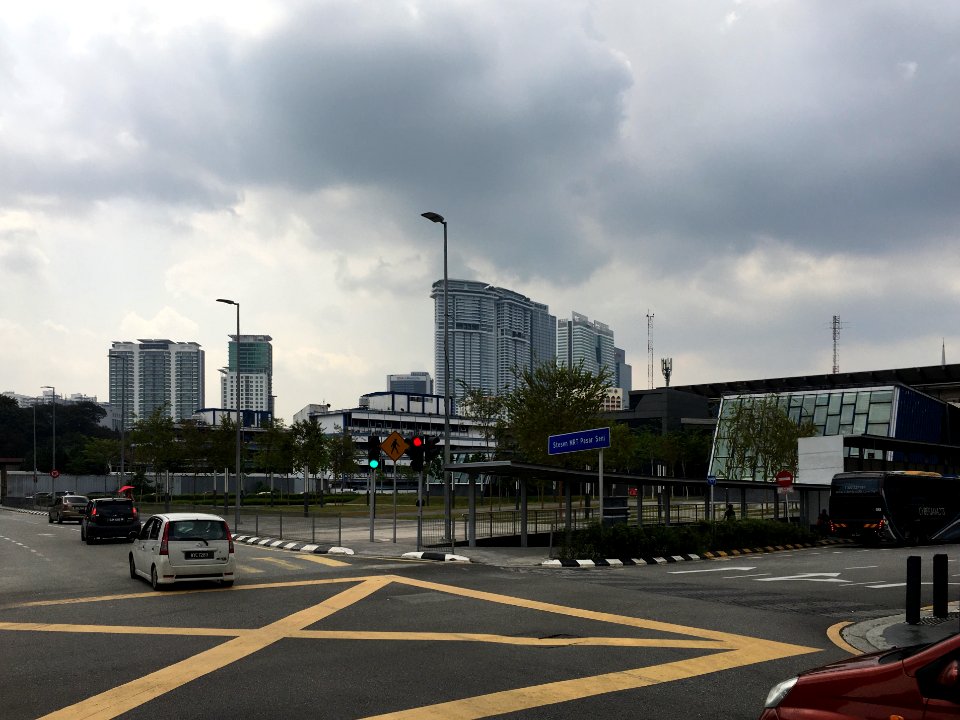 Jalan Tun H.S. Lee 4