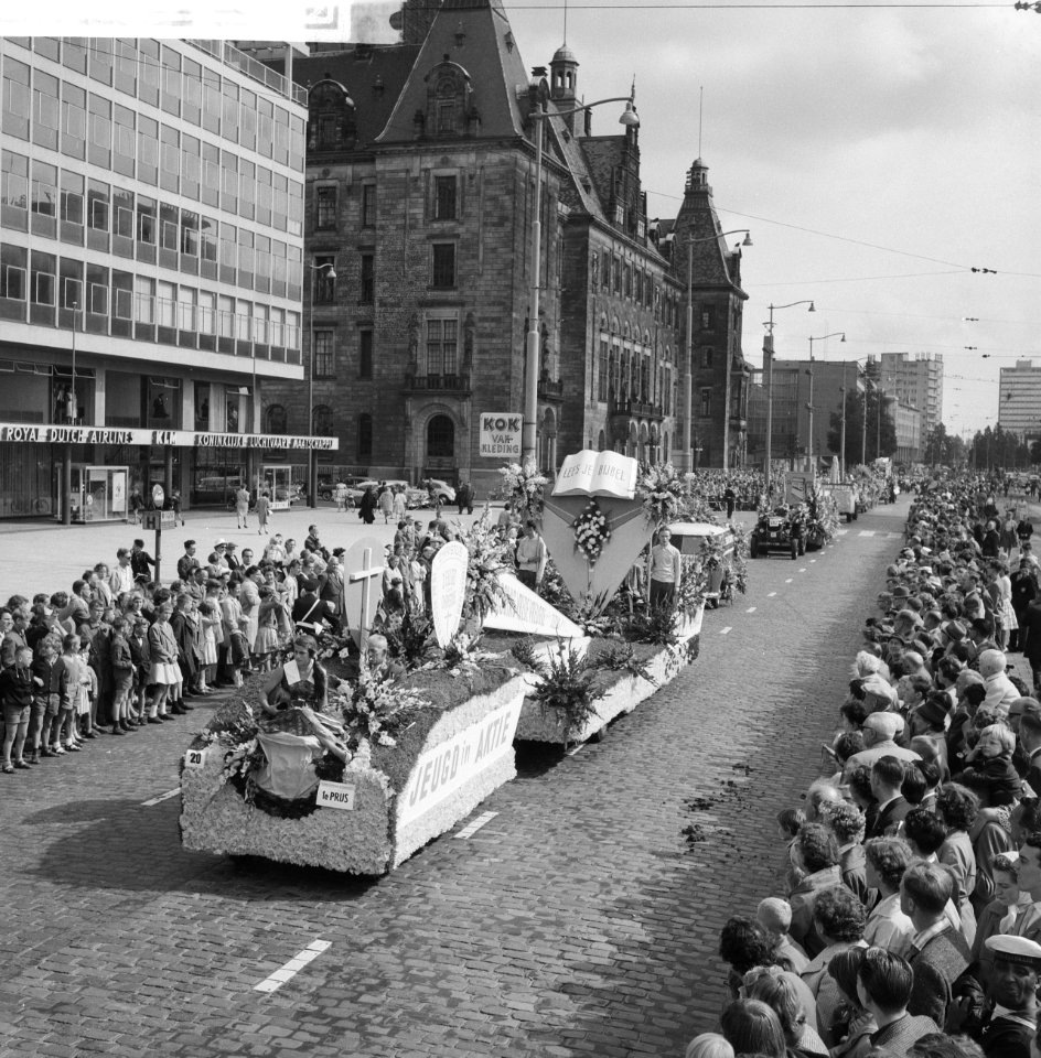 Jaarlijkse bloemencorso te rotterdam, Bestanddeelnr 911-5195