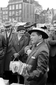 Jaarlijkse bevrijdingsmarkt Amstelveld, Bestanddeelnr 913-8814