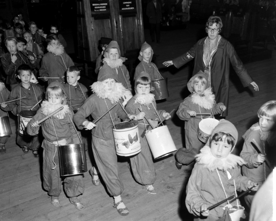 Jaarlijkse trommeldag in Koopmansbeurs, Bestanddeelnr 915-5500