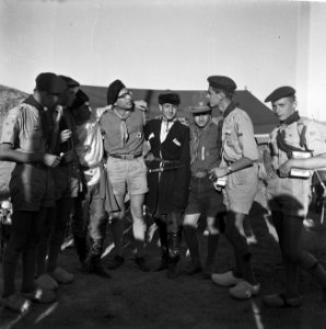 Jamboree 1963 te Marathon Griekenland Hollandkamp in Nederlands kamp oa met D, Bestanddeelnr 915-4194