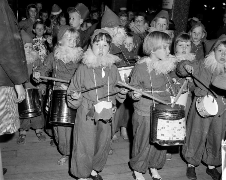 Jaarlijkse trommeldag in Koopmansbeurs, Bestanddeelnr 915-5499