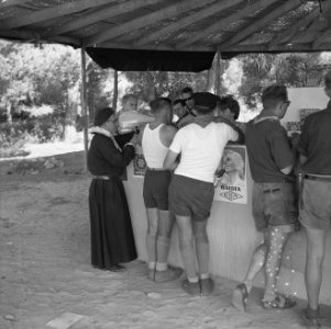 Jamboree 1963 te Marathon Griekenland Een van de 11 kiosken op het terrein, Bestanddeelnr 915-4303