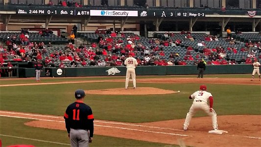 Jackson Rutledge pitches for the Razorbacks