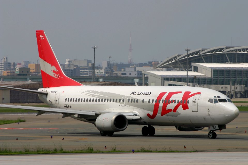 JalExpress B737-400 fukuoka 20040919121738