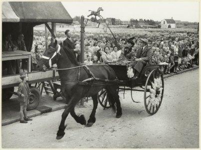 Jaarlijkse ringsteekwedstrijden in Santpoort. NL-HlmNHA 5400417