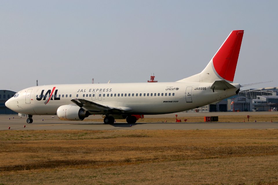 JalExpress B737-400 fukuoka 20050213151210