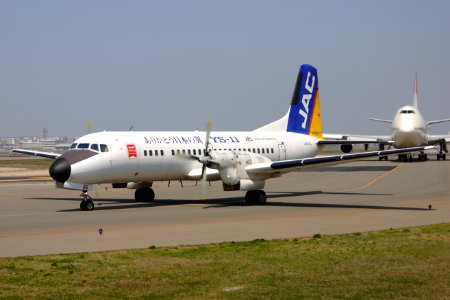 JAC-NAMC YS-11A-500-JA8766-Fukuoka airport-20060330-110930