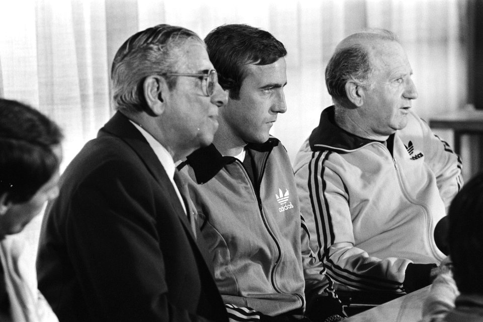 Jaap van Praag, Johan Neeskens en Kees Rijvers (van links naar rechts) tijdens d, Bestanddeelnr 931-7282