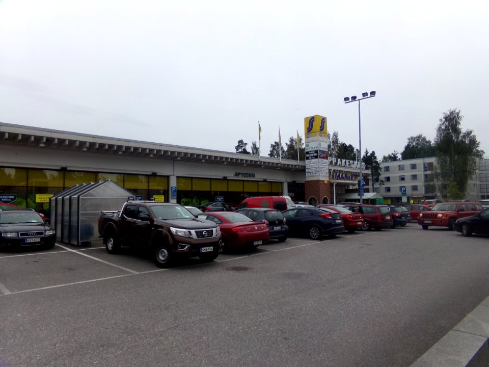 Jakomäki shopping mall
