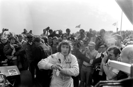 Jackie Stewart direct na de wedstrijd, Bestanddeelnr 922-5520