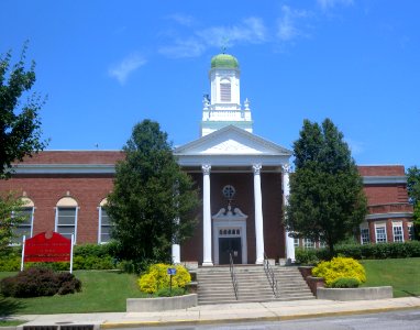Jackson Avenue School sunny jeh