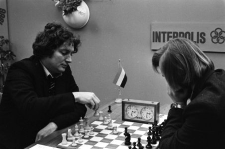 Jan Timman aan zet tegen Joesoepov, Bestanddeelnr 933-5565