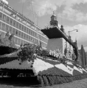Jaarlijkse bloemencorso te Rotterdam, Bestanddeelnr 911-5187