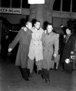 Jan van Galen gewond terug uit Nantes, Bestanddeelnr 904-9566