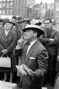 Jaarlijkse bevrijdingsmarkt Amstelveld, Bestanddeelnr 913-8813