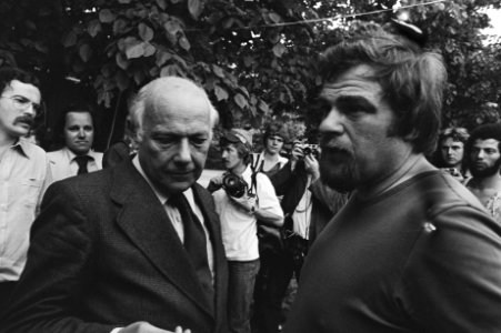 Jan Schaefer en Joop den Uyl (l), Bestanddeelnr 929-7502