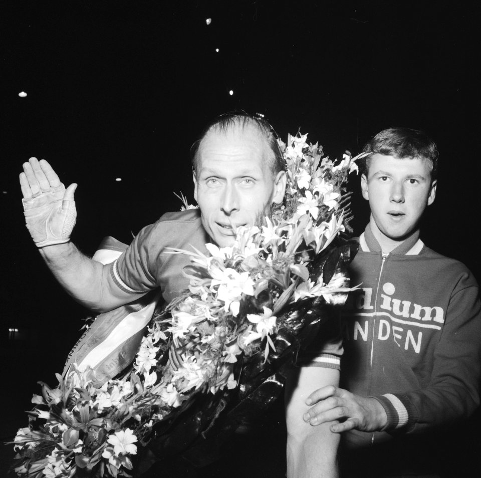 Jan Derksen Nederlandse sprintkampioen voor de elfde maa Jan Derksen met zijn kr, Bestanddeelnr 911-3074