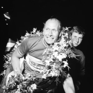 Jan Derksen Nederlandse sprintkampioen voor de elfde maal Jan Derksen met zijn , Bestanddeelnr 911-3075
