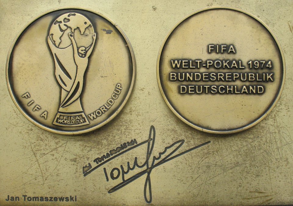 Jan Tomaszewski medal & autograph
