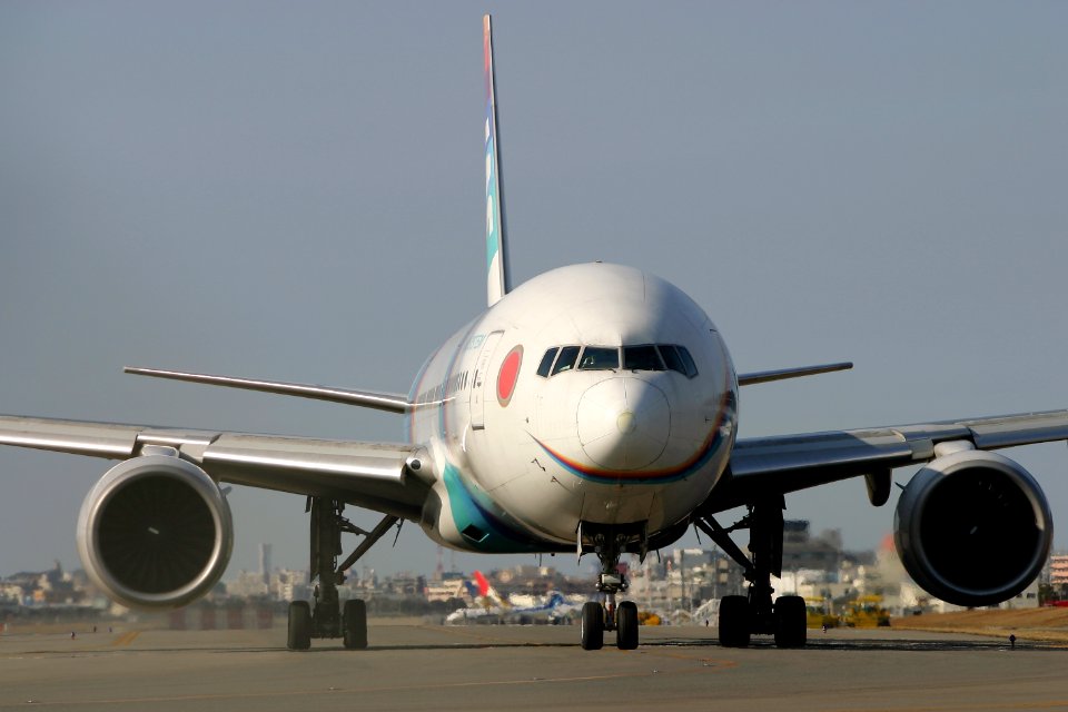 JapanAirSystem B777-200 fukuoka 20050213151532