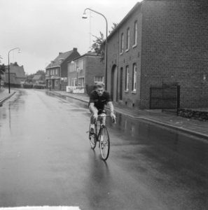 Jaap e Waard op de fiets, Bestanddeelnr 915-2860