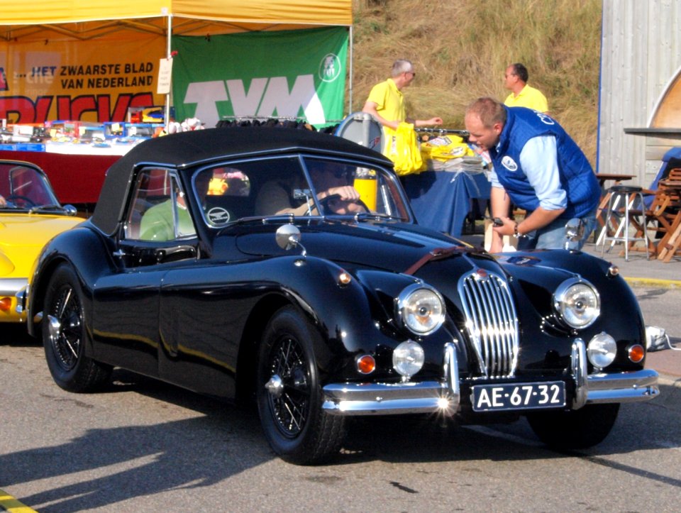 Jaguar XK 140 dutch licence registration AE-67-32 pic1