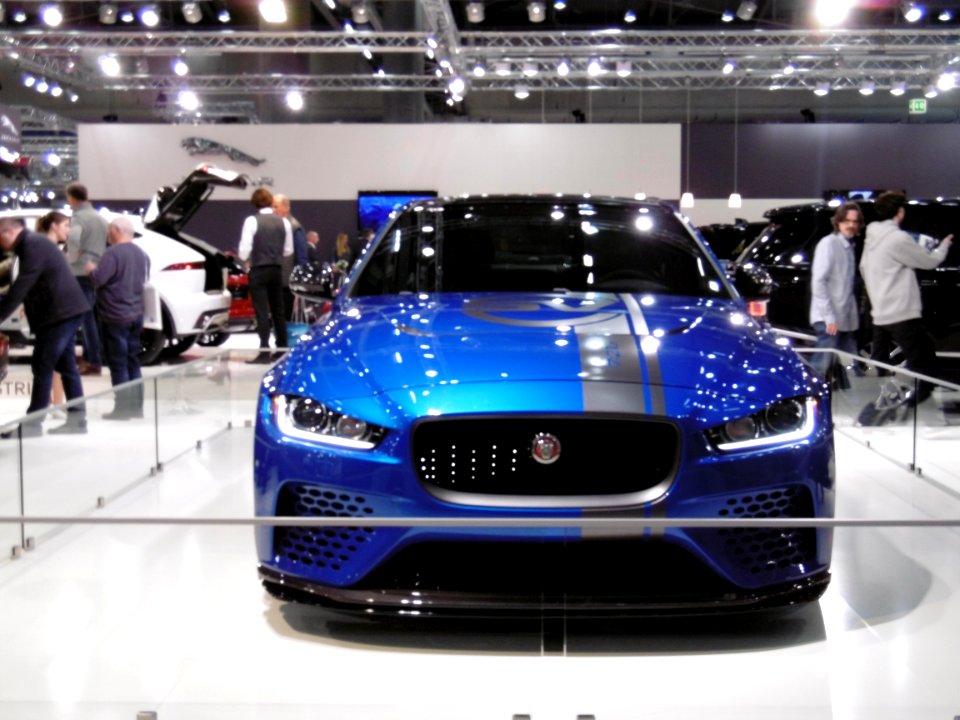 Jaguar XE SV Project 8 (2) - Vienna Autoshow 2018