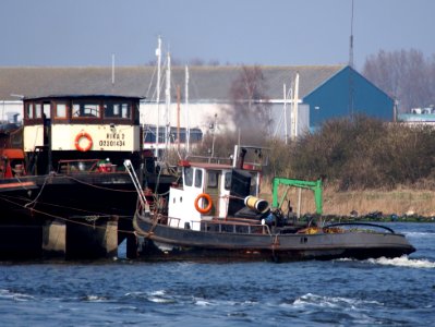 Jan, ENI 03340122 pushing Rika 2, ENI 02301434, Noordzeekanaal, Port of Amsterdam, pic3