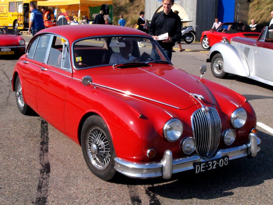 Jaguar M.K.2 dutch licence registration DE-32-08 pic1