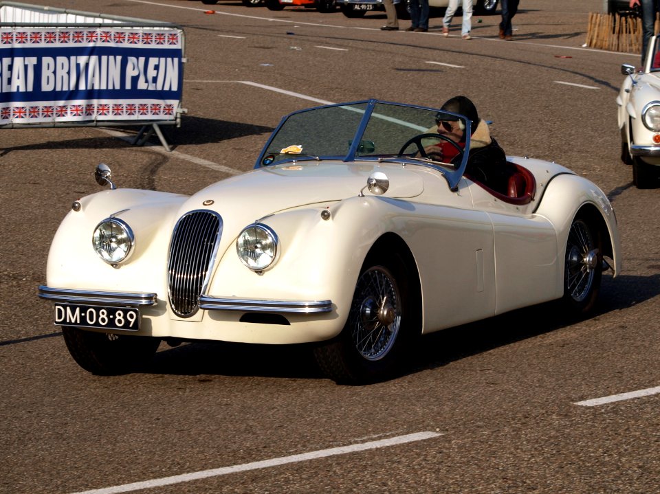 Jaguar XK 120 dutch licence registration DM-08-89-