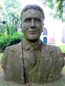 Jan Naarding borstbeeld Sleen