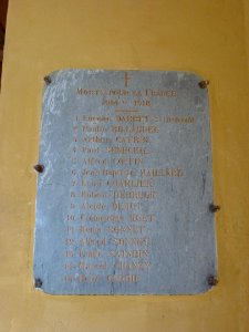 Jandun (Ardennes) église Notre-Dame, plaque monument 14-18