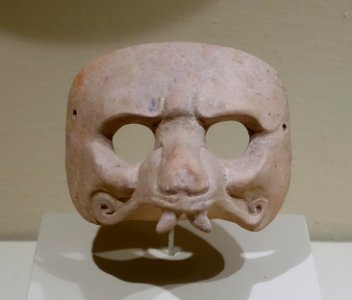 Jaguar half-mask, Maya, c. 600-900 AD, ceramic - Portland Art Museum - Portland, Oregon - DSC09160