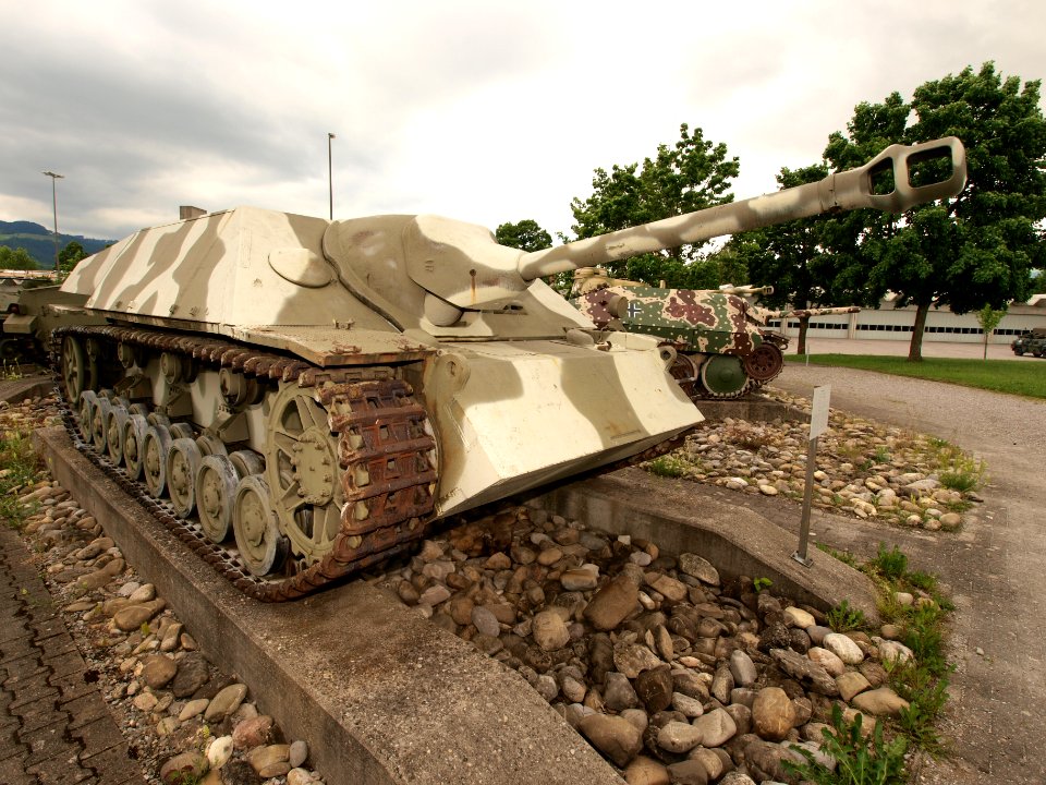 Jagdpanzer IV Tank Destroyer pic01