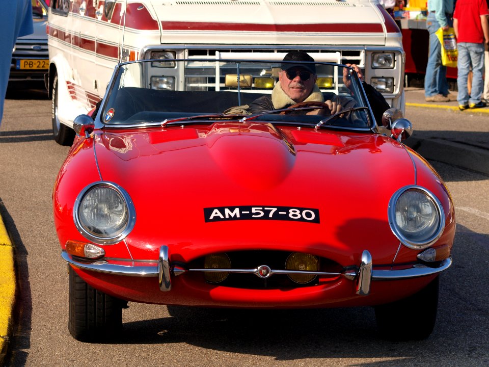 Jaguar E-Type dutch licence registration AM-57-80 pic1