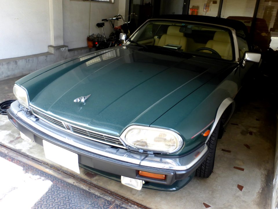 Jaguar XJS convertible front