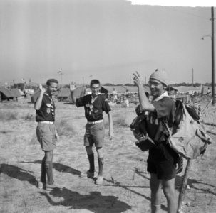 Jamboree 1963 te Marathon Griekenland Belgen met Manneke Pis van Brussel, Bestanddeelnr 915-4378
