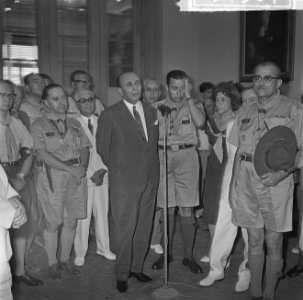 Jamboree 1963 te Marathon Griekenland Burgemeester van Athene Angelos Tsoukalas, Bestanddeelnr 915-4304