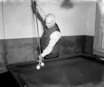 Jan Dommering 70 jaar (biljarten), Bestanddeelnr 905-4175