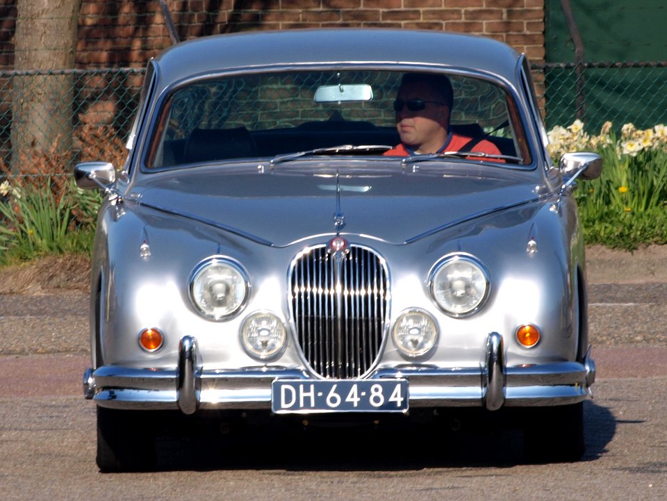 Jaguar Mk II (1966), Dutch licecence registration DH-64-84, pic3
