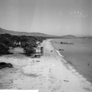Jamboree 1963 te Marathon Griekenland Baai Egeische Zee strand voor padvinders, Bestanddeelnr 915-4426