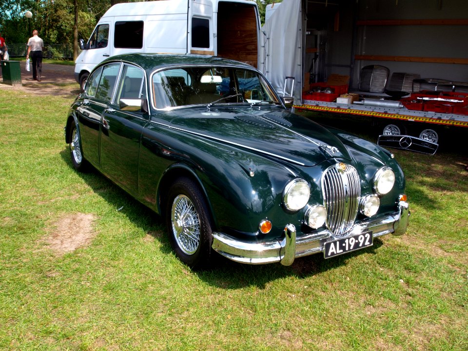 Jaguar , Dutch licence registration AL-19-92