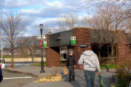 Jamaica Van Wyck IND sta jeh photo