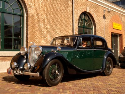 Jaguar 2 axle risedbody saloon (1948), Dutch licence registration AL-51-84 pic1