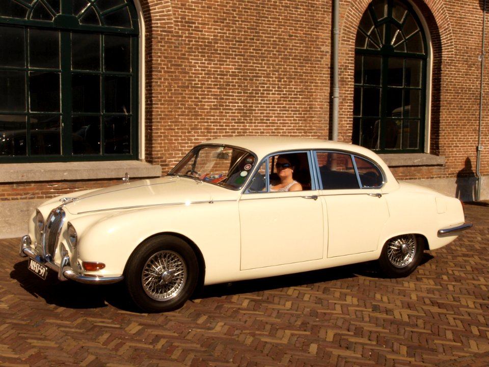 Jaguar 3.8S (1967), Dutch licence registration AH-17-59 pic3.8S (1967), Dutch licence registration AH-17-59 pic
