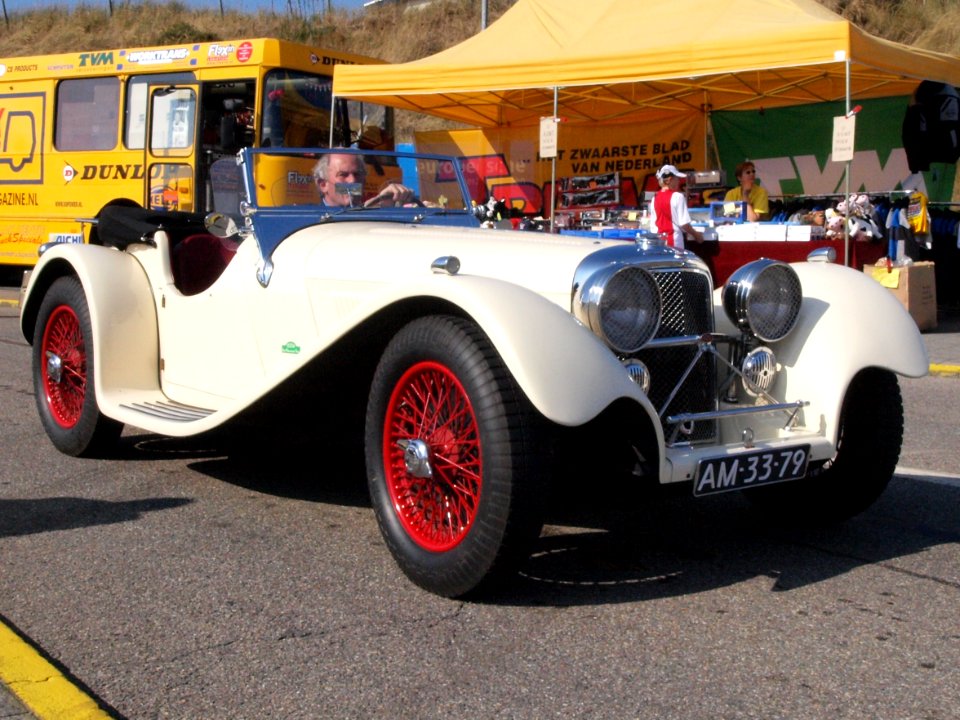 Jaguar 2.4-240 dutch licence registration AM-33-79 pic1