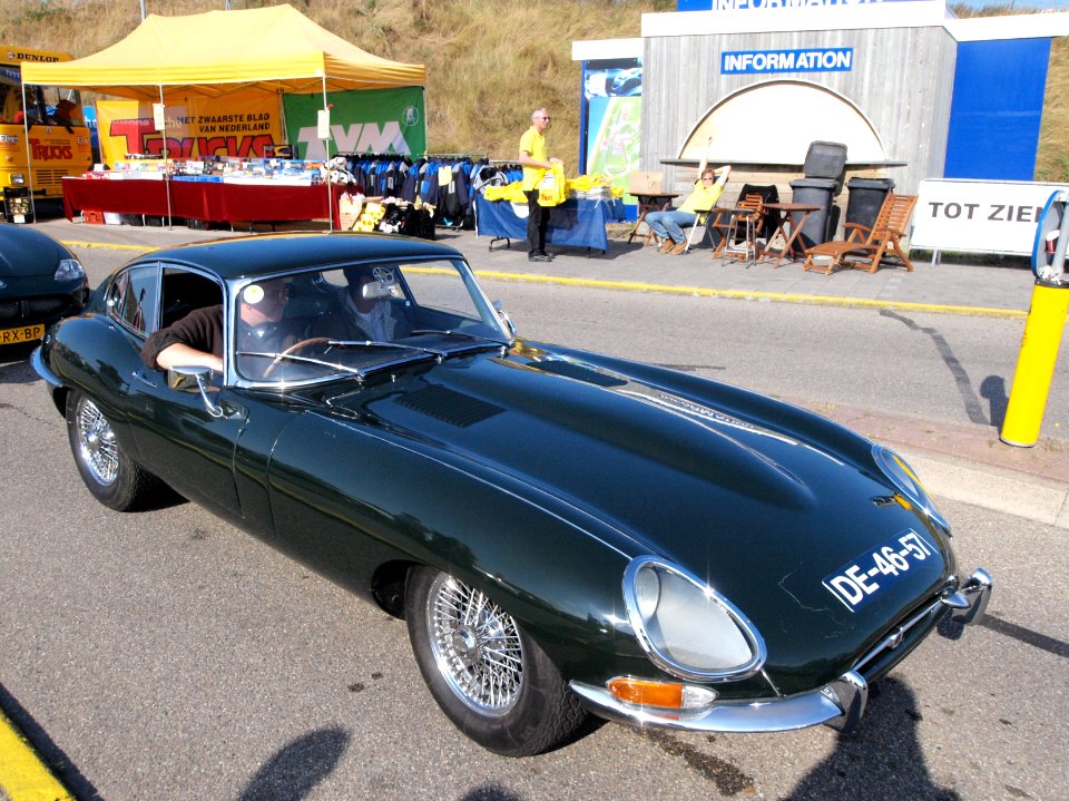 Jaguar E 4.2 dutch licence registration DE-46-57 pic3